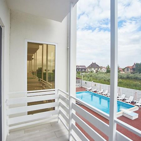 Family Hotel Happy Inn Zatoka Luaran gambar