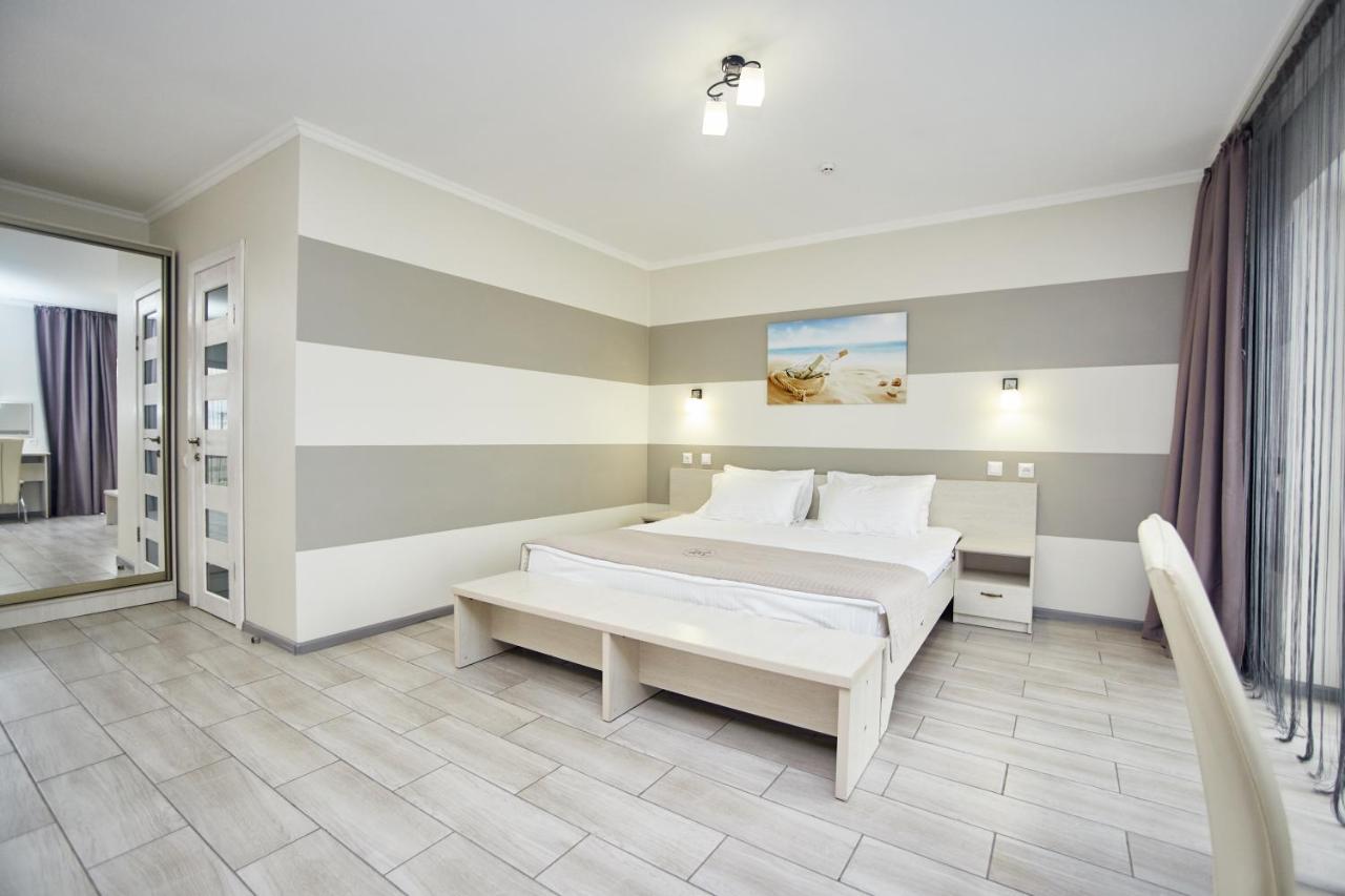 Family Hotel Happy Inn Zatoka Luaran gambar