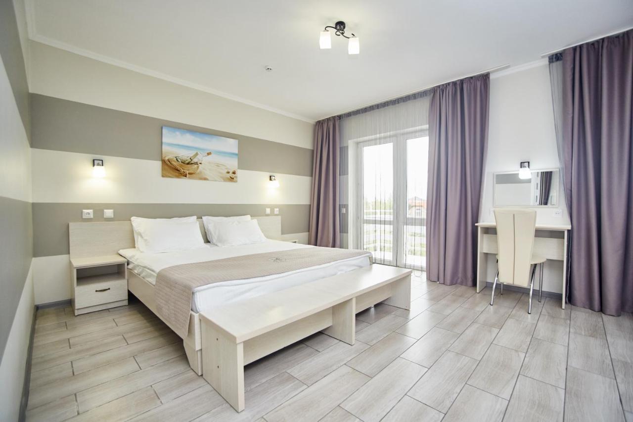 Family Hotel Happy Inn Zatoka Luaran gambar