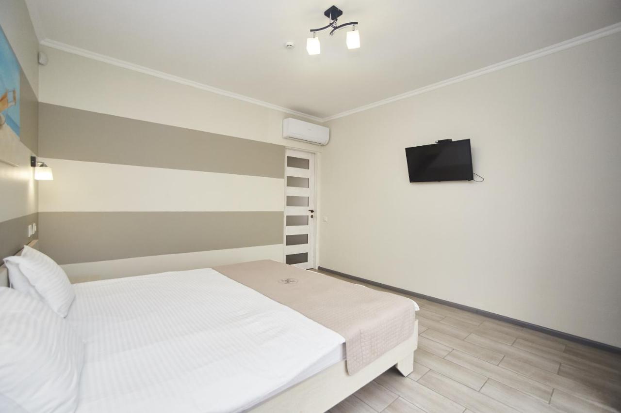 Family Hotel Happy Inn Zatoka Luaran gambar