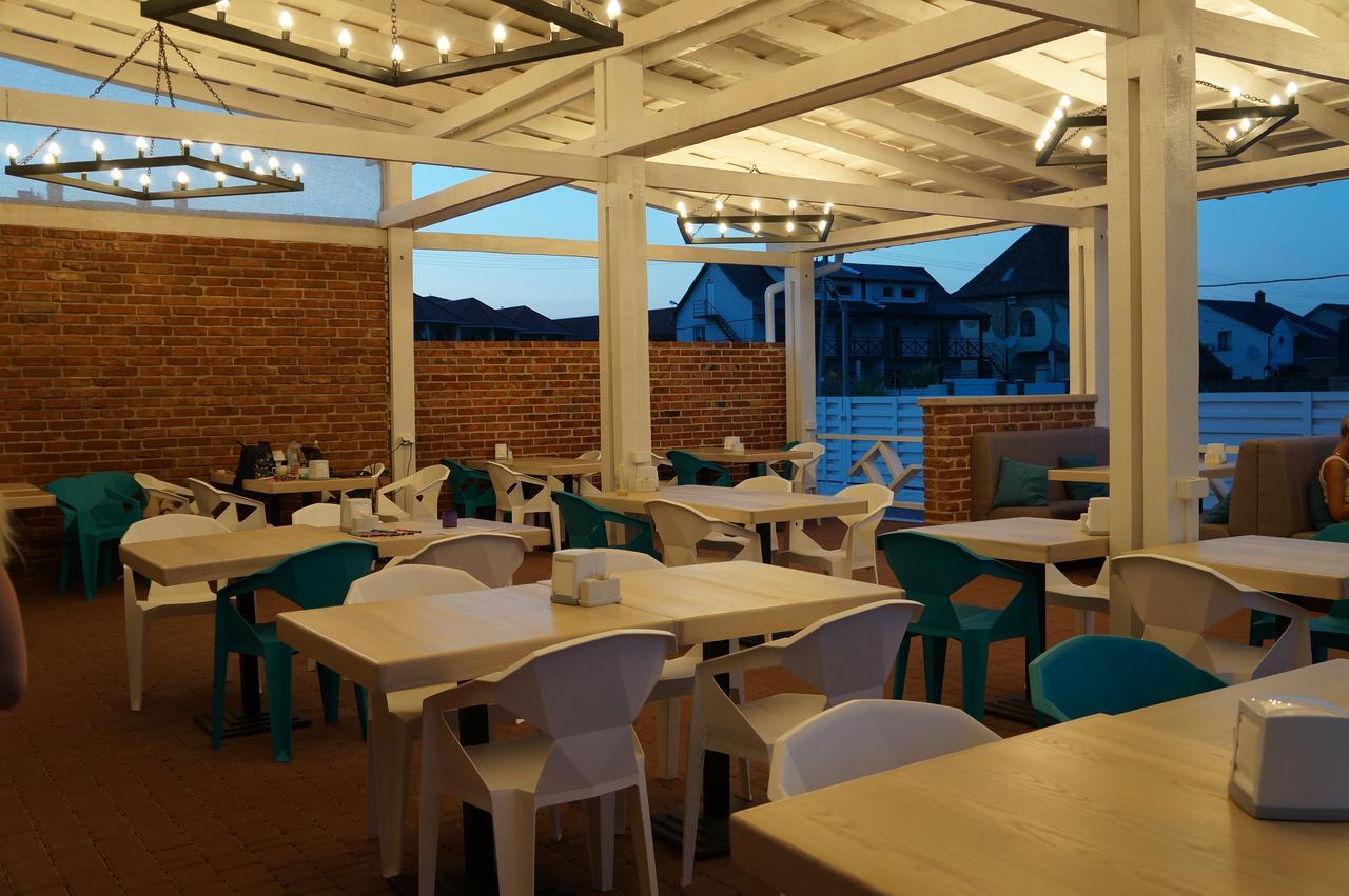 Family Hotel Happy Inn Zatoka Luaran gambar