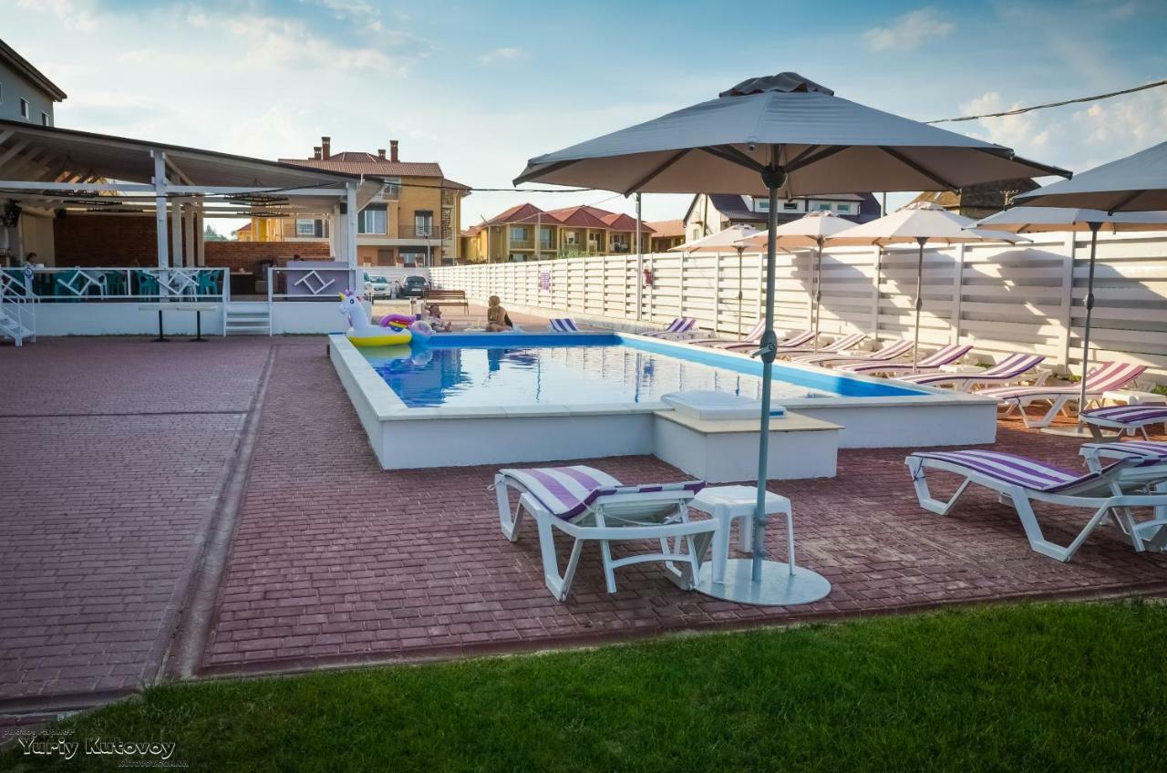 Family Hotel Happy Inn Zatoka Luaran gambar